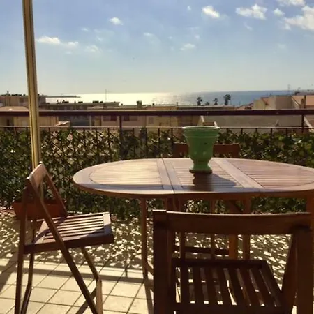 Splendido Ultimo Piano Vista Mare Lido Casa vacanze